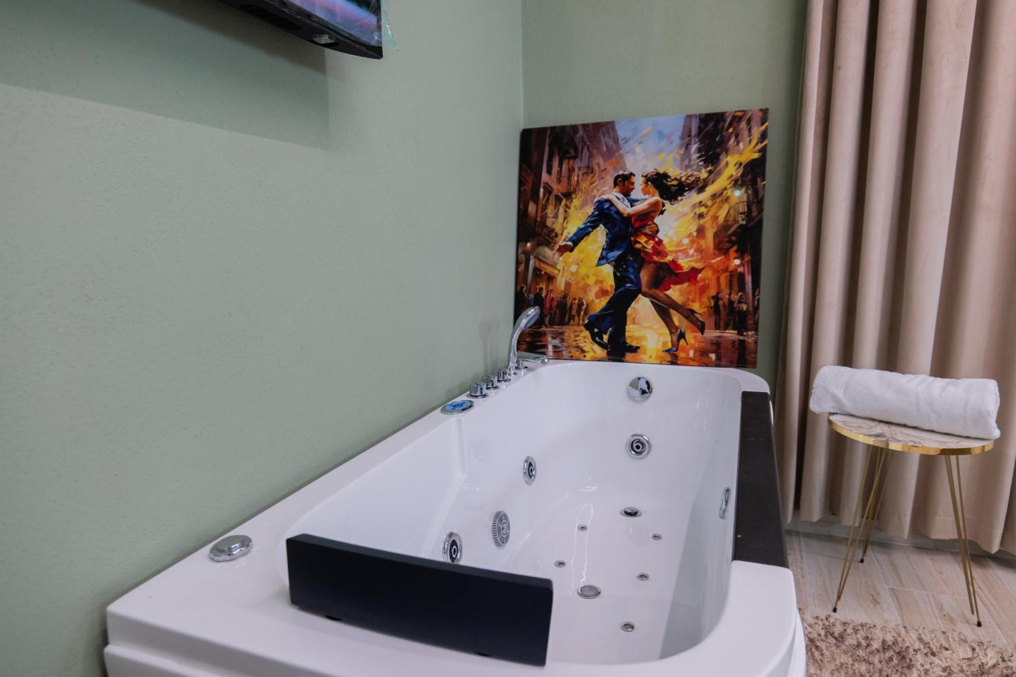 City Center Rooms And Apartments Драч Екстериор снимка