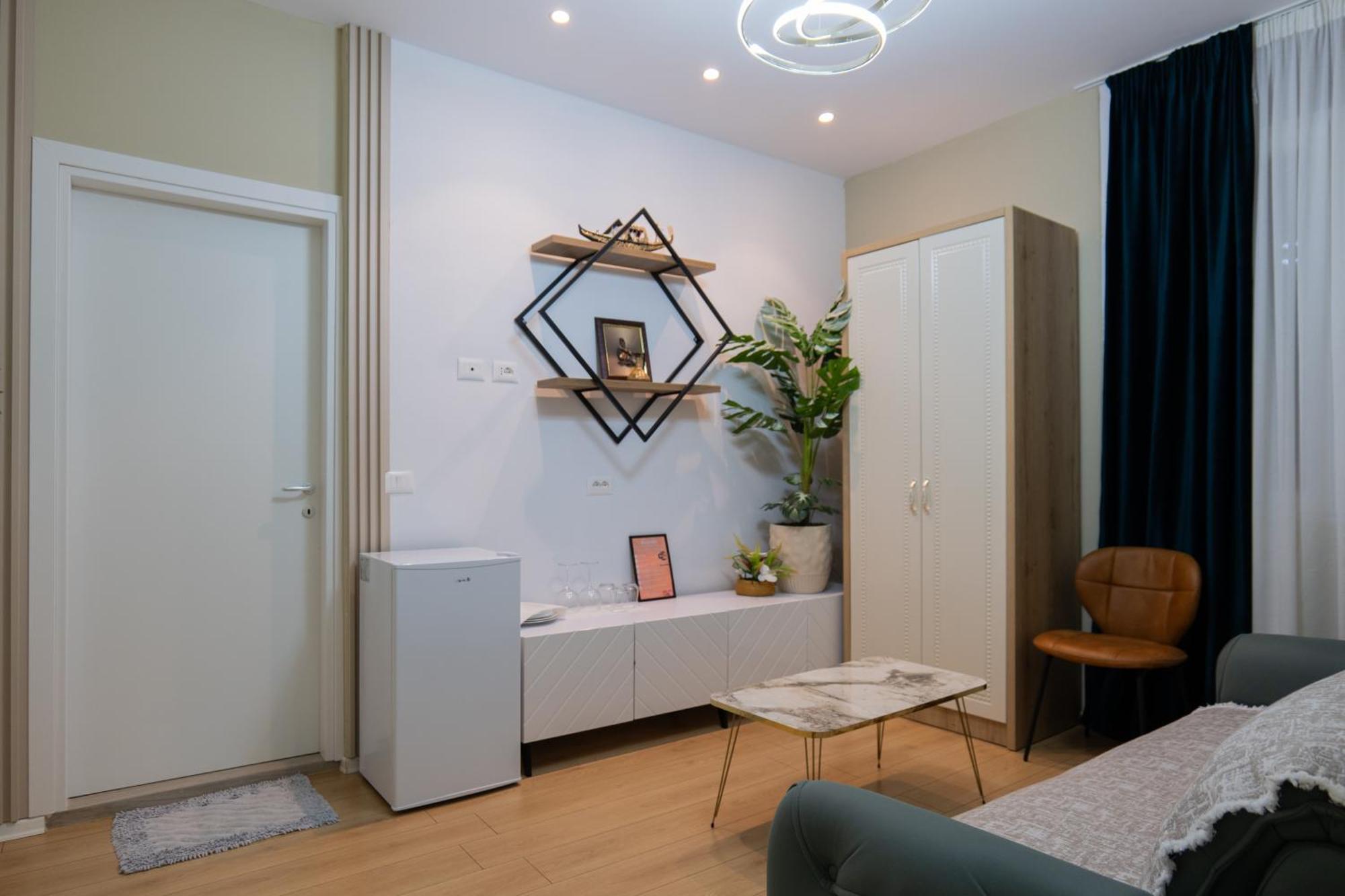 City Center Rooms And Apartments Драч Екстериор снимка